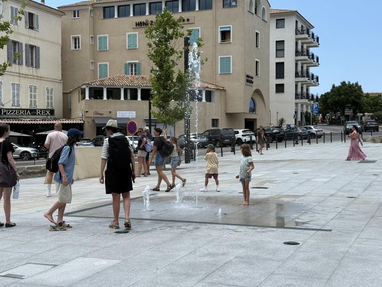 FONTAINE